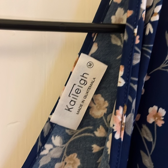 Kaileigh Blue and Pink Floral Dress (Women's M) - Picture 3 of 4